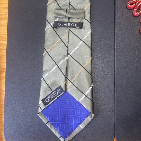 202-You Are InTIEresting 🖤 George - Picture 3 of 10